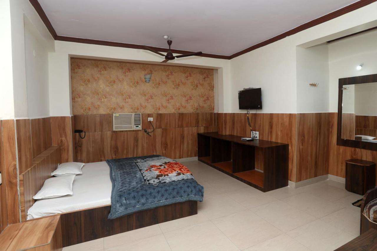 Отель Jain Residency Пачмарай Экстерьер фото